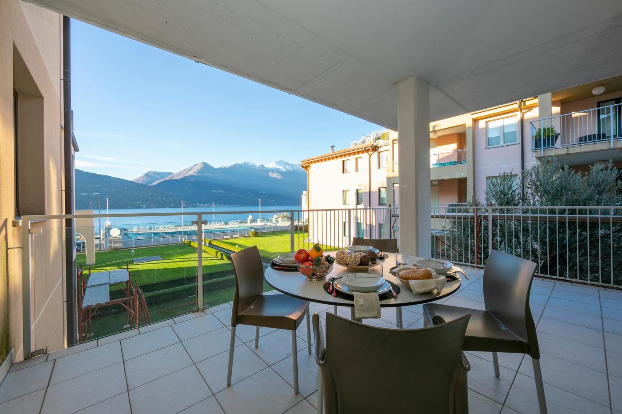 Vista Di Maccagno Fantastico Pool - Happy Rentals المظهر الخارجي الصورة